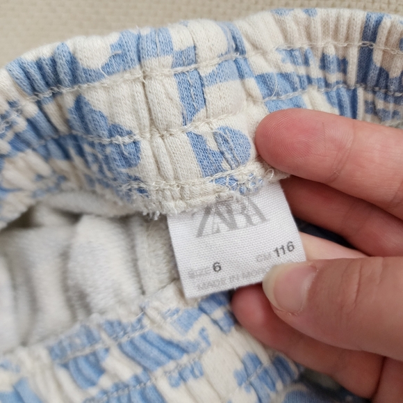 Zara Tropical Print Shorts - Picture 2 of 3